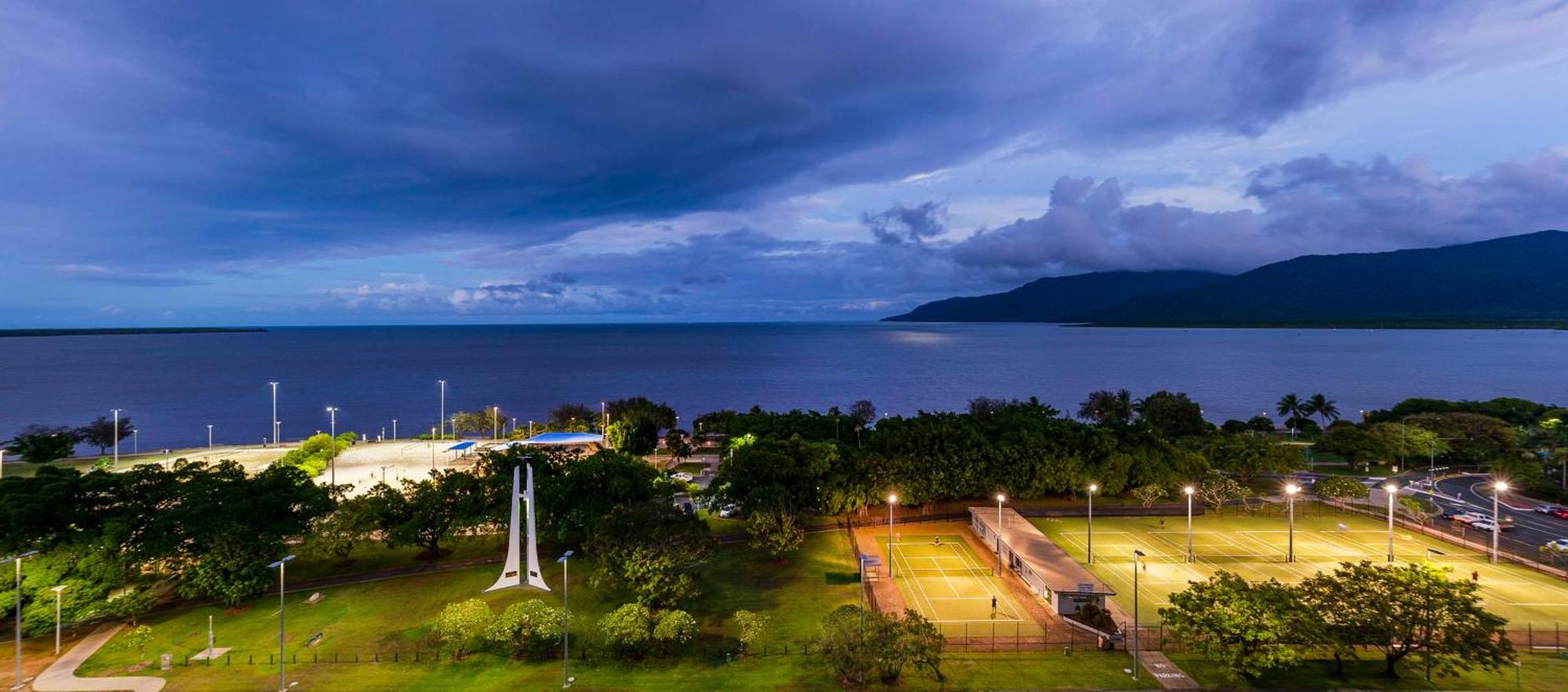 Rydges Esplanade Resort Cairns Kültér fotó